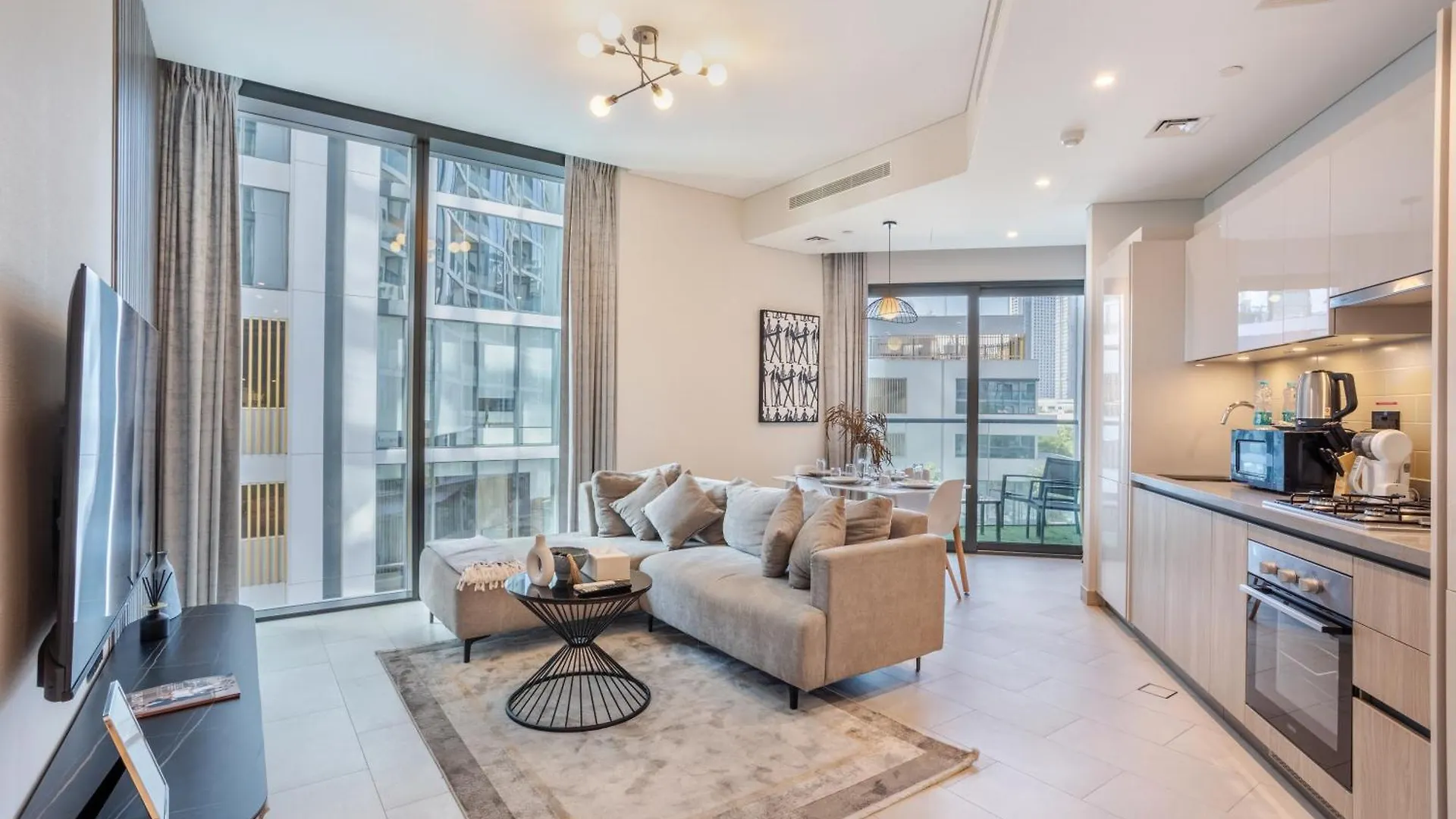 Stay By Latinem Luxury 2Br Holiday Home W205 Near Burj Khalifa Dubai